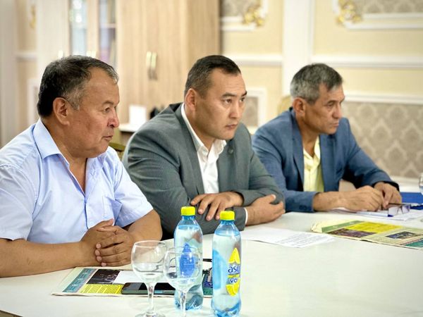 АРЫС ҚАЛАСЫНЫҢ  САЯСИ ҚУҒЫН-СҮРГІН ҚҰРБАНДАРЫН ТОЛЫҚ АҚТАУ ЖӨНІНДЕГІ ӨҢІРЛІК КОМИССИЯНЫҢ ЖИЫНЫН ӨТКІЗДІ