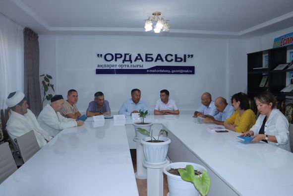 САЯСИ ҚУҒЫН СҮРГІН ҚҰРБАНДАРЫН ТОЛЫҚ АҚТАУ ЖӨНІНДЕГІ КОМИССИЯ МҮШЕЛЕРІНЕН ҚҰРАЛҒАН ЭКСПЕДИЦИЯЛЫҚ ТОП ОРДАБАСЫ АУДАНЫНА КЕЛДІ
